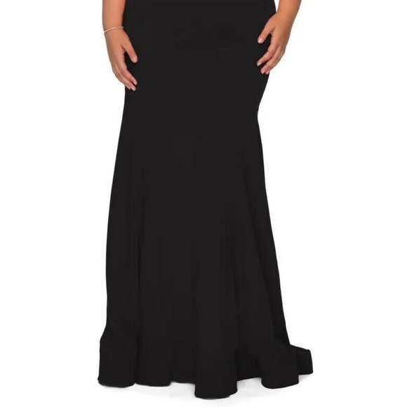 La Femme Curve Black Off the Shoulder Gown - Picture 2 of 8